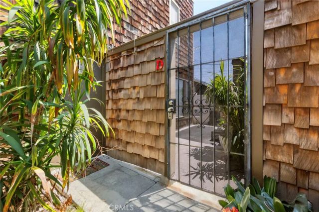 1062 Raymond, Long Beach, CA 90804