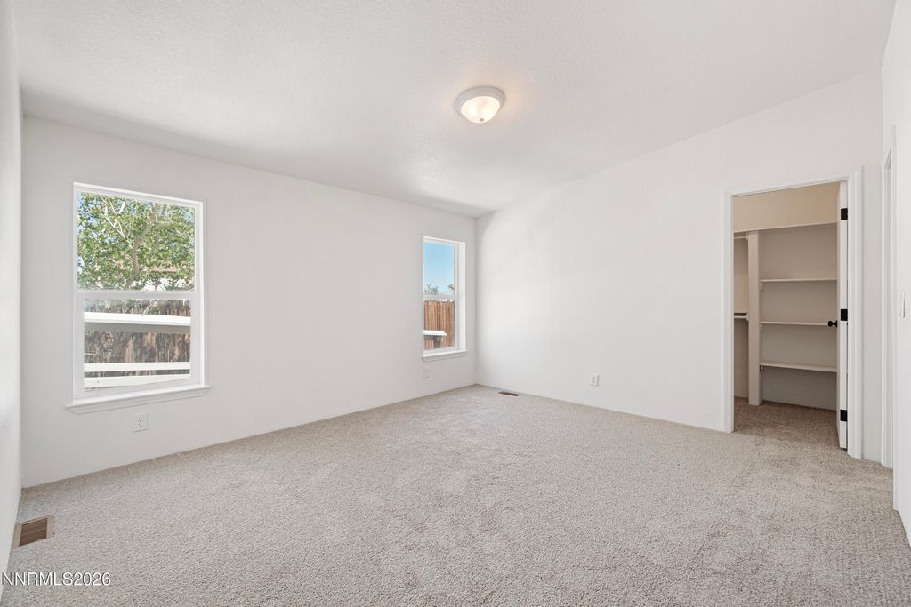 Image 13 of property listing at 2825 Winnemucca Street, Silver Springs, NV 89429