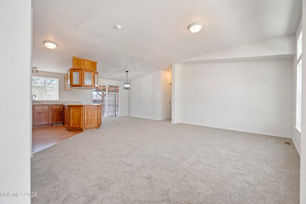 Image 4 of property listing at 2825 Winnemucca Street, Silver Springs, NV 89429