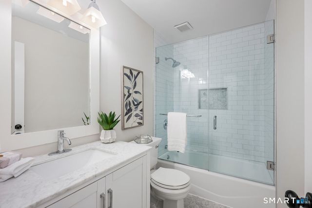 29 Walmsley Road, Darien, CT 06820