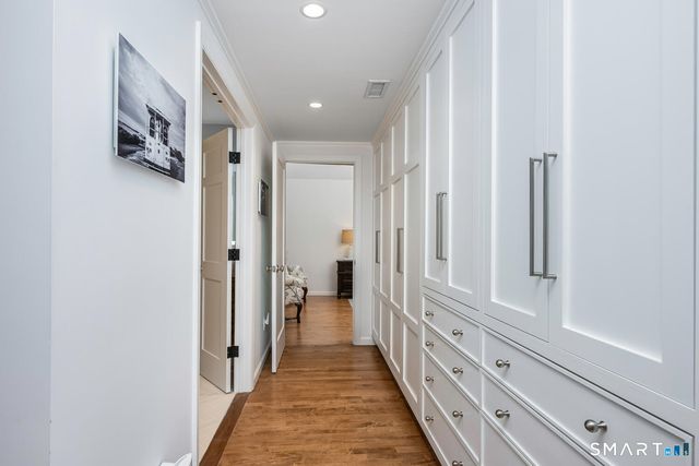 29 Walmsley Road, Darien, CT 06820