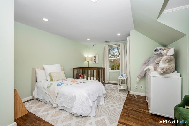 29 Walmsley Road, Darien, CT 06820