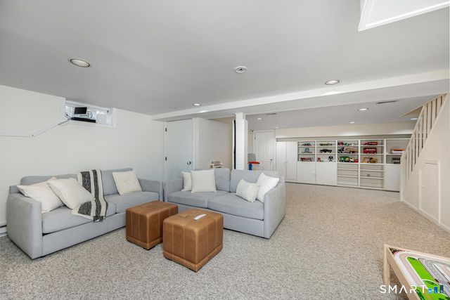 29 Walmsley Road, Darien, CT 06820