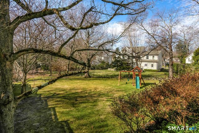 29 Walmsley Road, Darien, CT 06820