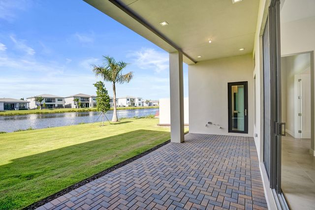 9547 Riverside Park Drive, Boca Raton, FL 33434