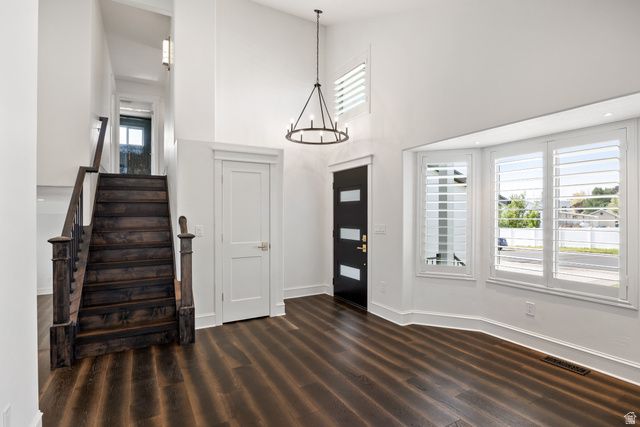 5650 W MOUNTAIN AURA DR, West Jordan, UT 84084
