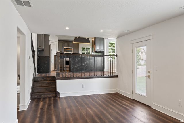 5650 W MOUNTAIN AURA DR, West Jordan, UT 84084