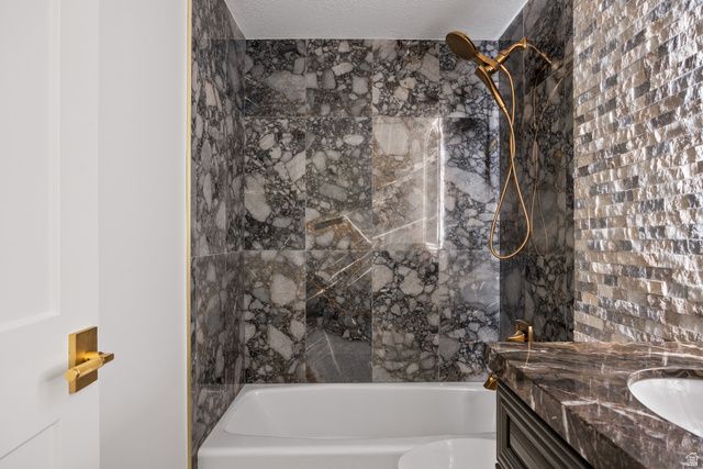 5650 W MOUNTAIN AURA DR, West Jordan, UT 84084