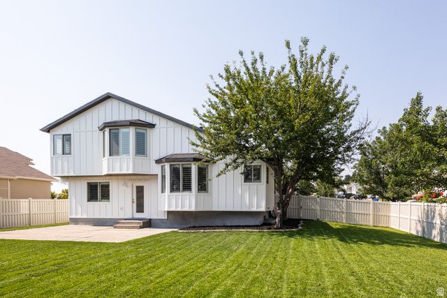 5650 W MOUNTAIN AURA DR, West Jordan, UT 84084