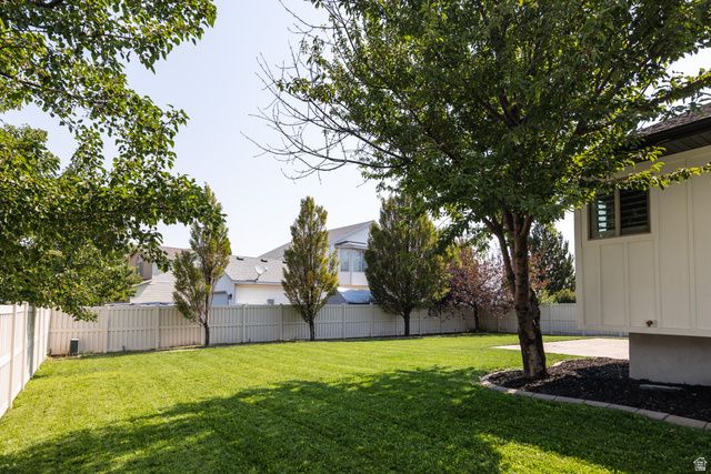 5650 W MOUNTAIN AURA DR, West Jordan, UT 84084