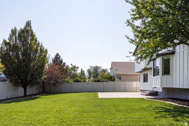 5650 W MOUNTAIN AURA DR, West Jordan, UT 84084