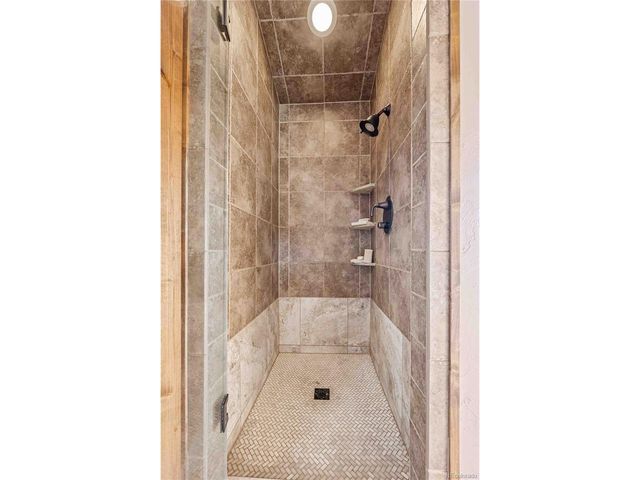 45 Alpine Dr, Nederland, CO 80466