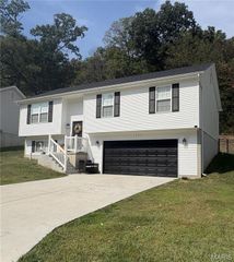 1735 Cherry Blossom Court, Pevely, MO 63070