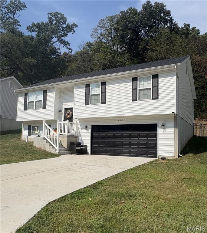 1735 Cherry Blossom Court, Pevely, MO 63070