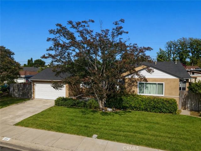 824 N Redondo E East, Anaheim, CA 92801