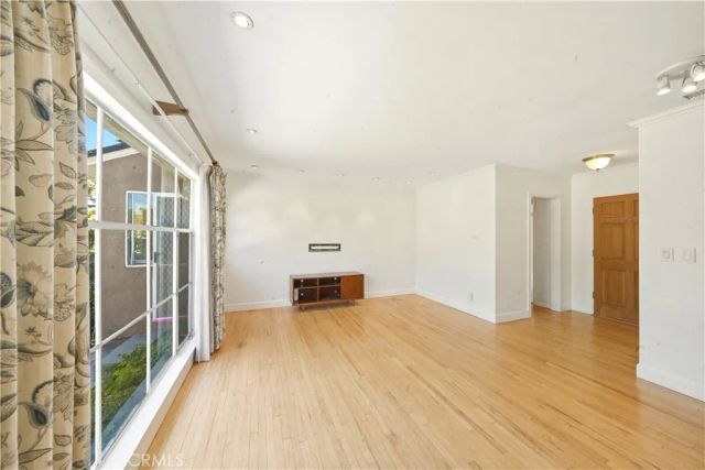824 N Redondo E East, Anaheim, CA 92801