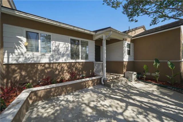 824 N Redondo E East, Anaheim, CA 92801