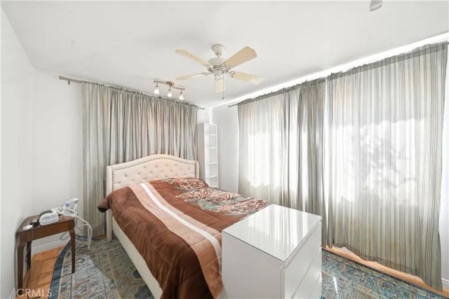 824 N Redondo E East, Anaheim, CA 92801
