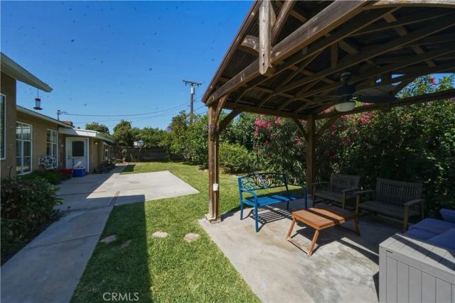 824 N Redondo E East, Anaheim, CA 92801