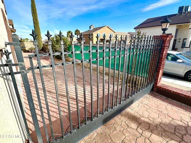 3100 TIERRA NORA Drive, El Paso, TX 79938