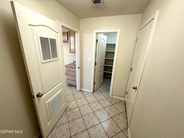 3100 TIERRA NORA Drive, El Paso, TX 79938