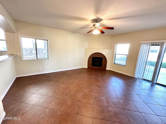 3100 TIERRA NORA Drive, El Paso, TX 79938