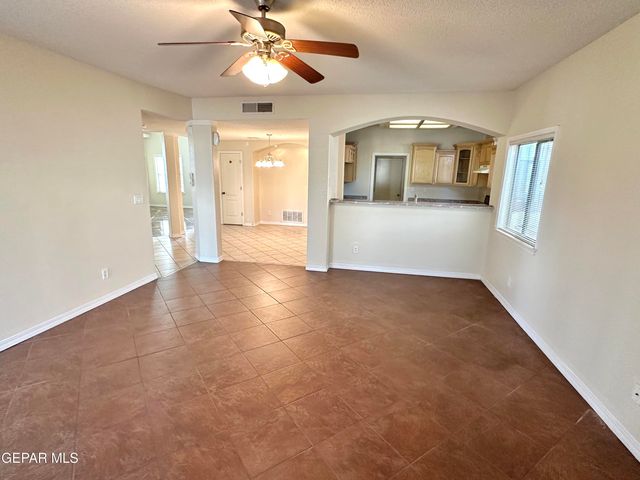 3100 TIERRA NORA Drive, El Paso, TX 79938