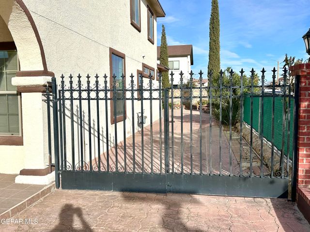 3100 TIERRA NORA Drive, El Paso, TX 79938