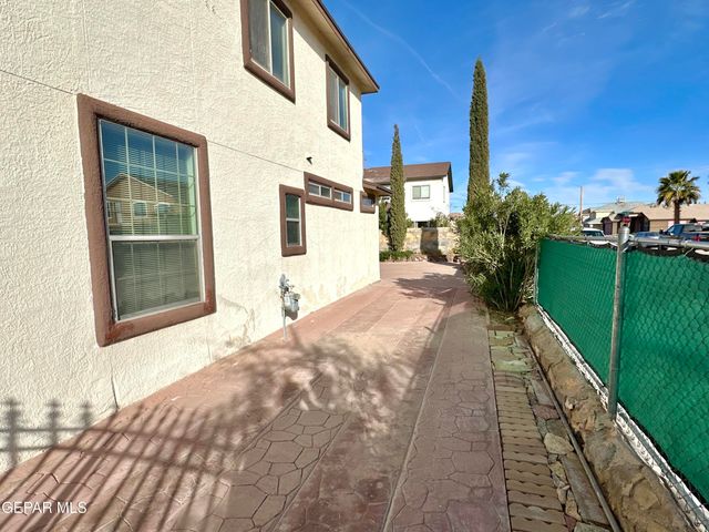 3100 TIERRA NORA Drive, El Paso, TX 79938