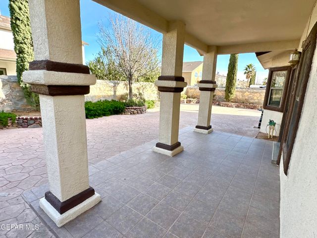 3100 TIERRA NORA Drive, El Paso, TX 79938