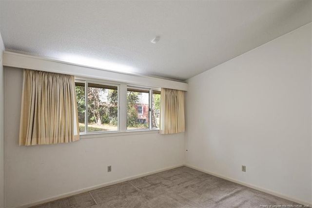 220 Vivian Drive, Fayetteville, NC 28311