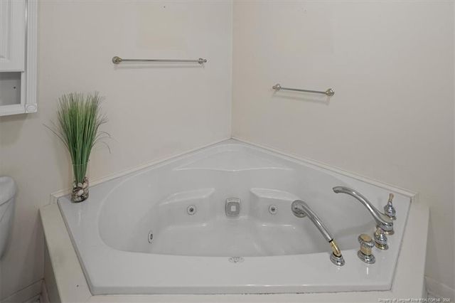 220 Vivian Drive, Fayetteville, NC 28311