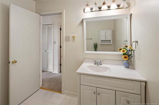 220 Vivian Drive, Fayetteville, NC 28311