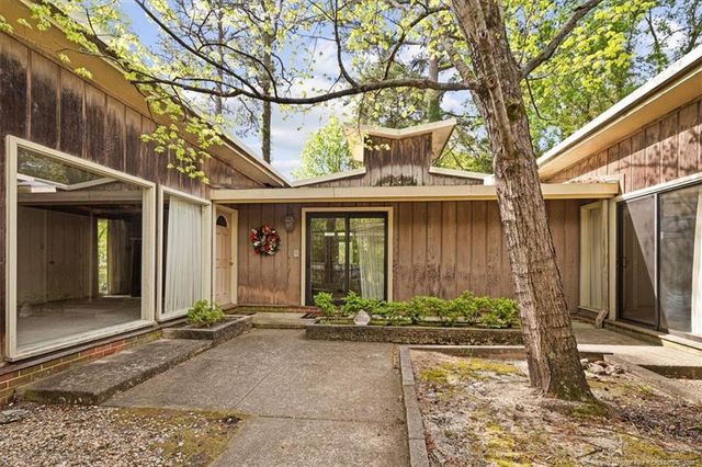 220 Vivian Drive, Fayetteville, NC 28311