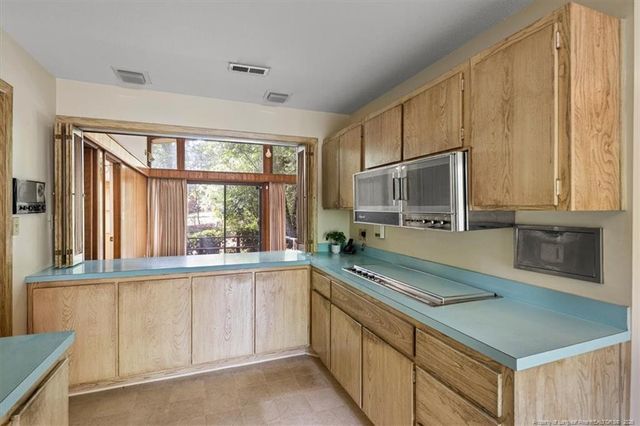 220 Vivian Drive, Fayetteville, NC 28311