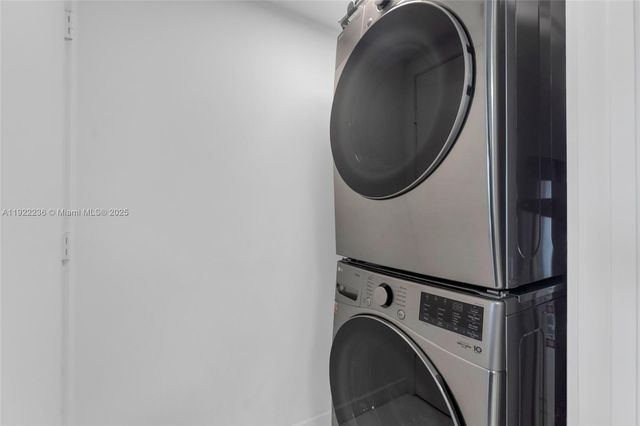 495 Brickell Ave 3511, Miami, FL 33131