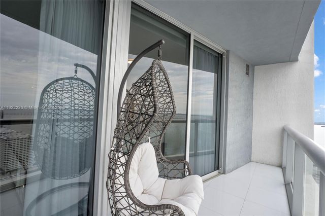 495 Brickell Ave 3511, Miami, FL 33131