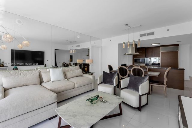 495 Brickell Ave 3511, Miami, FL 33131