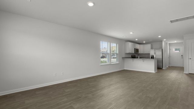 842 Long Bluff Road, Summerville, SC 29486