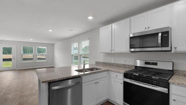 842 Long Bluff Road, Summerville, SC 29486
