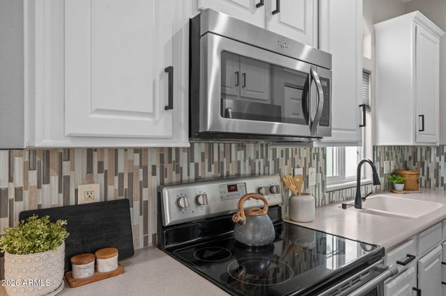 2401 W SOUTHERN Avenue 106, Tempe, AZ 85282