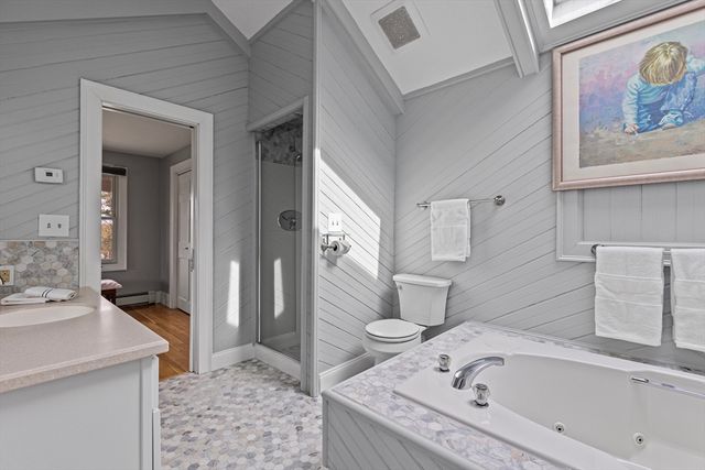 27 Old Upton Rd, Grafton, MA 01519