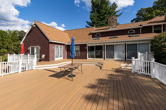 27 Old Upton Rd, Grafton, MA 01519