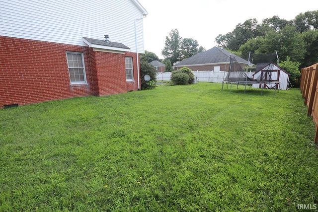 4566 Ivy Glenn Drive, Newburgh, IN 47630