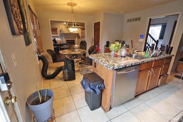 4566 Ivy Glenn Drive, Newburgh, IN 47630
