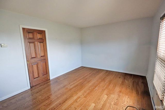 4566 Ivy Glenn Drive, Newburgh, IN 47630