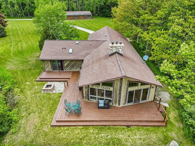 1000 COUNTY ROAD U, Sturgeon Bay, WI 54235