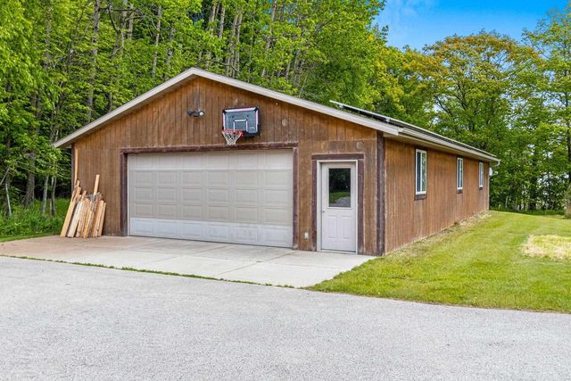 1000 COUNTY ROAD U, Sturgeon Bay, WI 54235