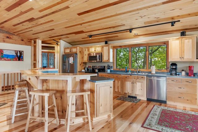 1000 COUNTY ROAD U, Sturgeon Bay, WI 54235