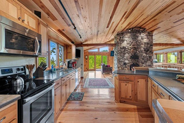 1000 COUNTY ROAD U, Sturgeon Bay, WI 54235